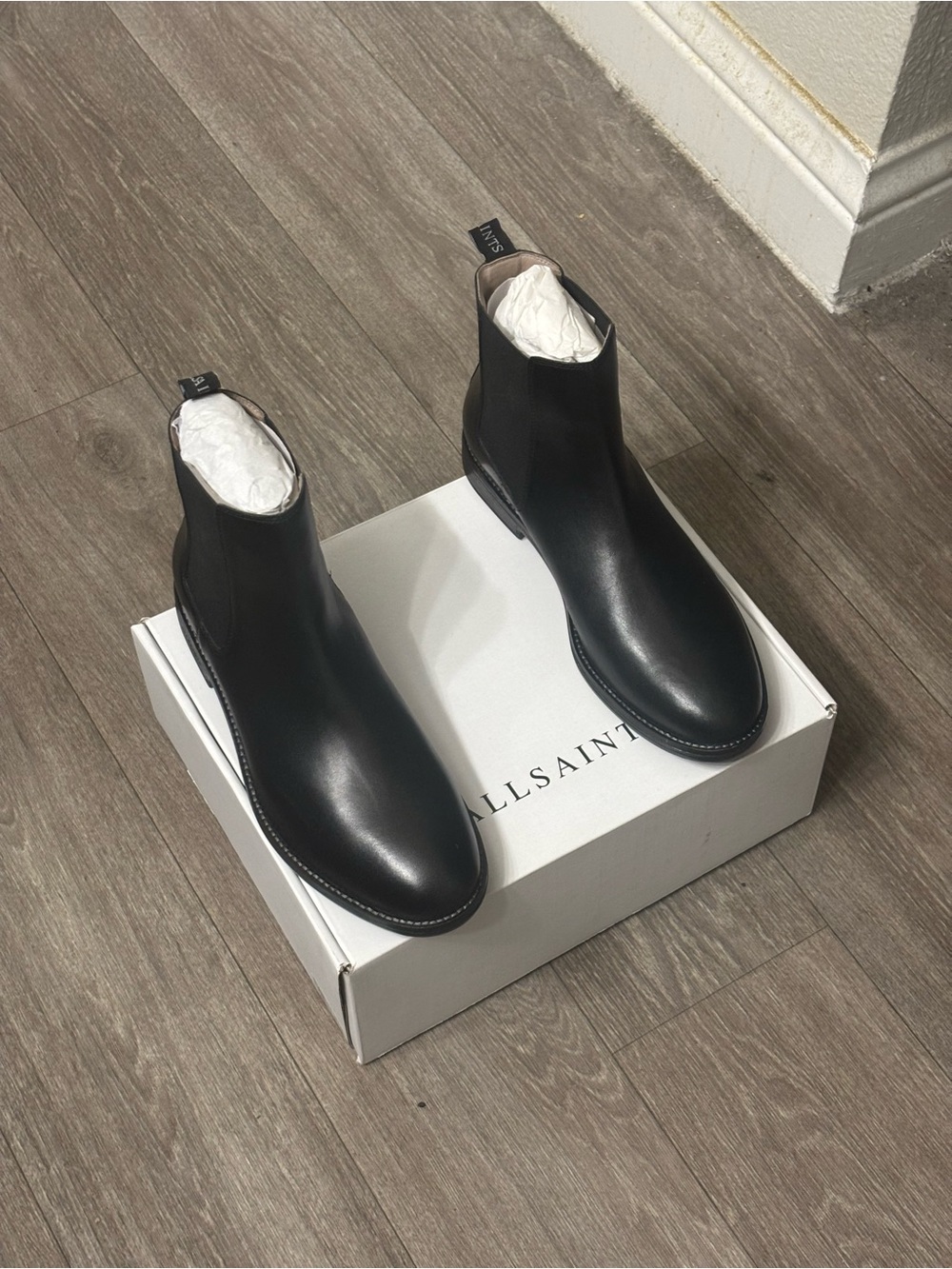 New AllSaints Black Leather Chelsea Chukka Boots